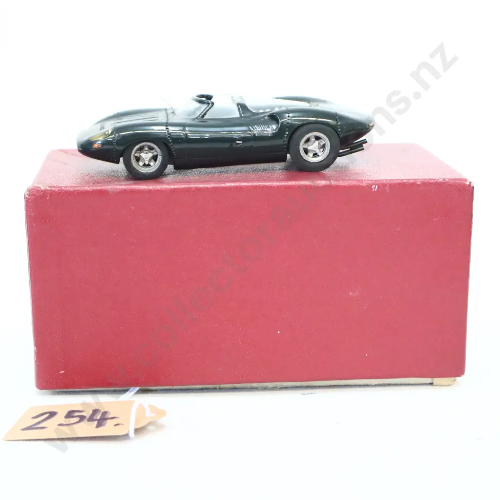 1/43 Guilo Models Jaguar XJ13 Image 1++