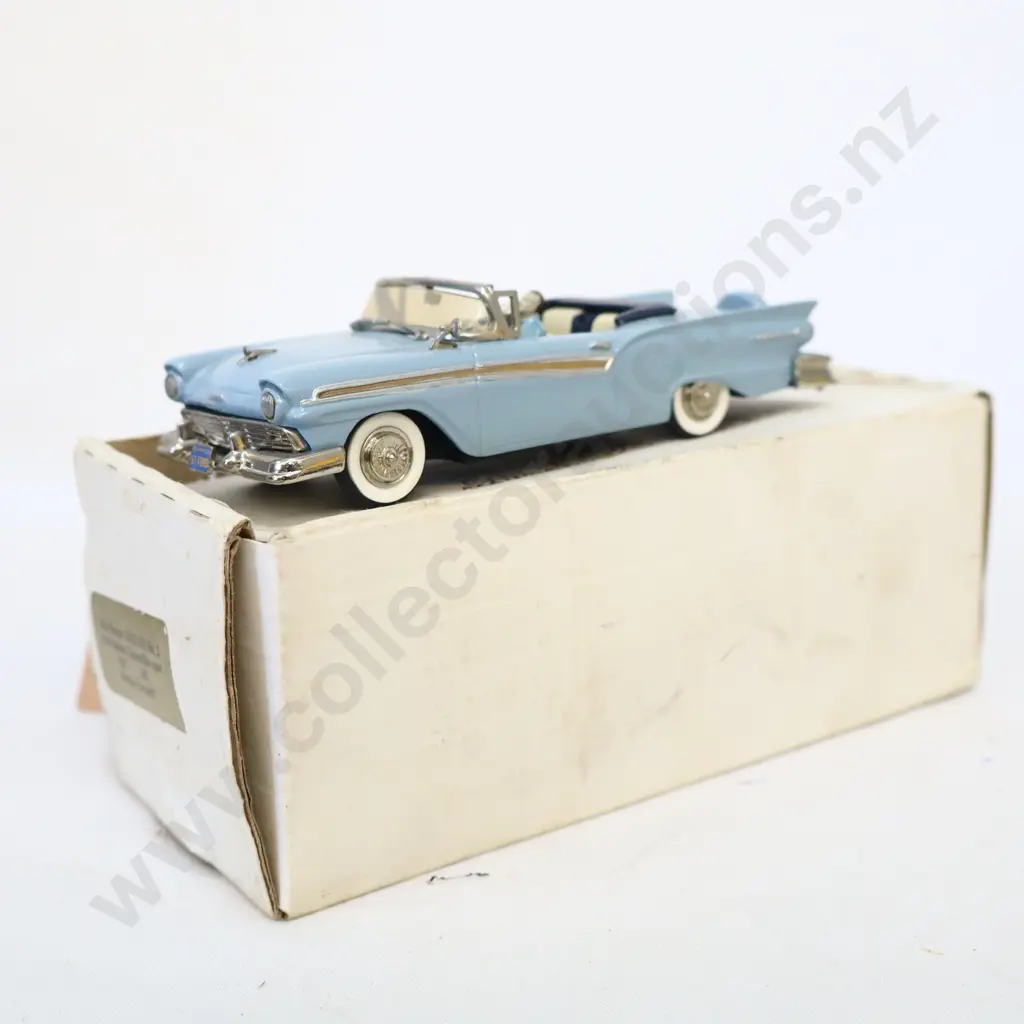 1/43 Minimarque 1957 Ford Fairlane Image 1++