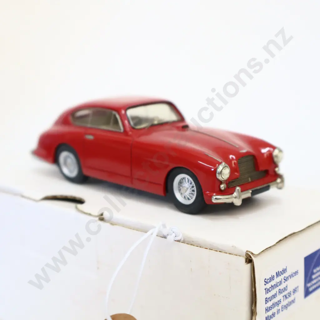 1/43 SMTS Models Austin Martin DB 2/4 MK 1 Saloon Image 1++
