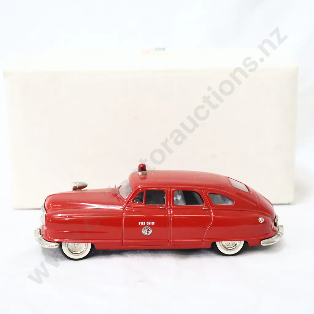 1/43 U.S.A  Models     U.S.A 3F  1949   Nash Fire  Chief  Statesman Image 1++