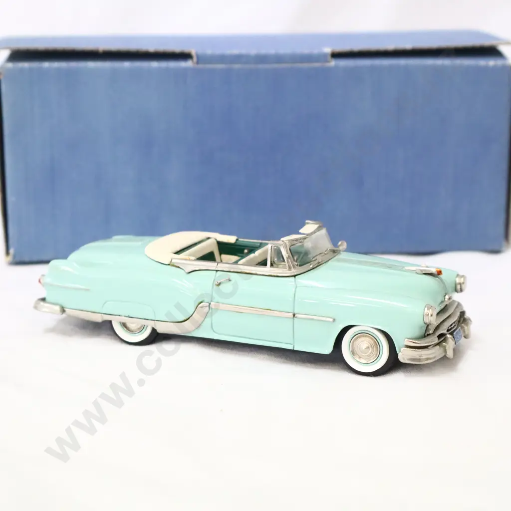 1/43 Conquest Models  NR.8  1954 Pontiac Star Chief convertible Image 1++