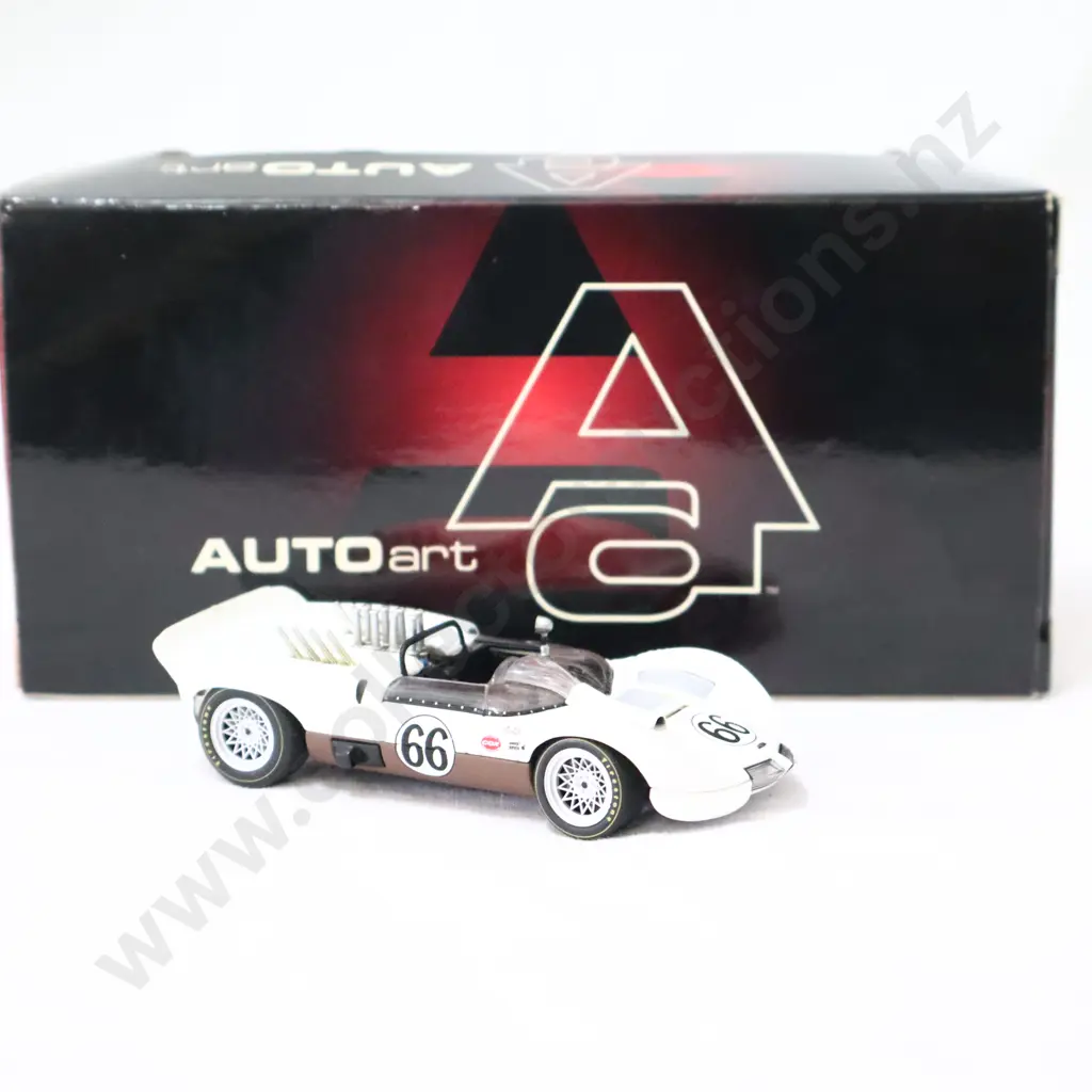 1/43   Auto Art  66596 Chaparral 2 Sport Racer  1965   #66 Image 1++