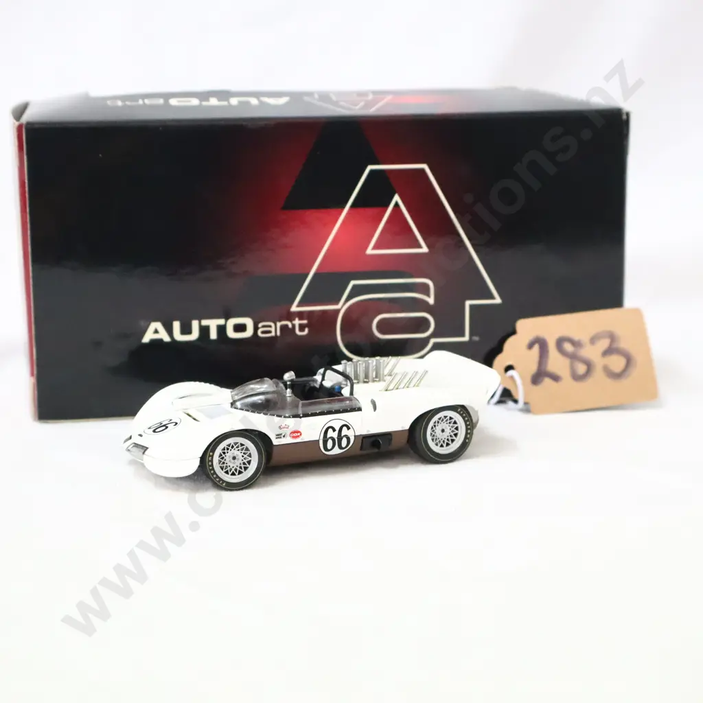 1/43   Auto Art  66596 Chaparral 2 Sport Racer  1965   #66 Image 1++
