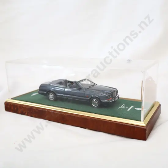 1/43 Echtheitszertifikat Bentley Azure Covertible