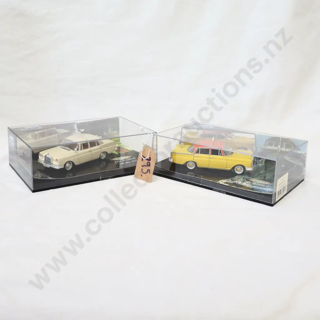 1/43 City Taxis Of The World x 2 Image 1++