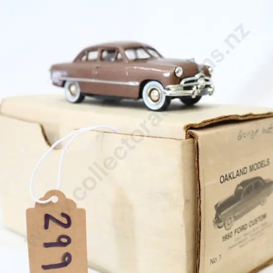1/43 Oakland Models 1950 Ford Custom