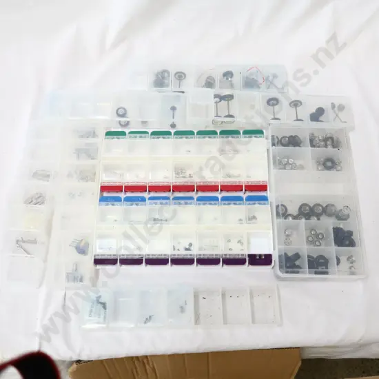 1/43 Modelling Parts Wheels/Police Lights/License Plates ect.