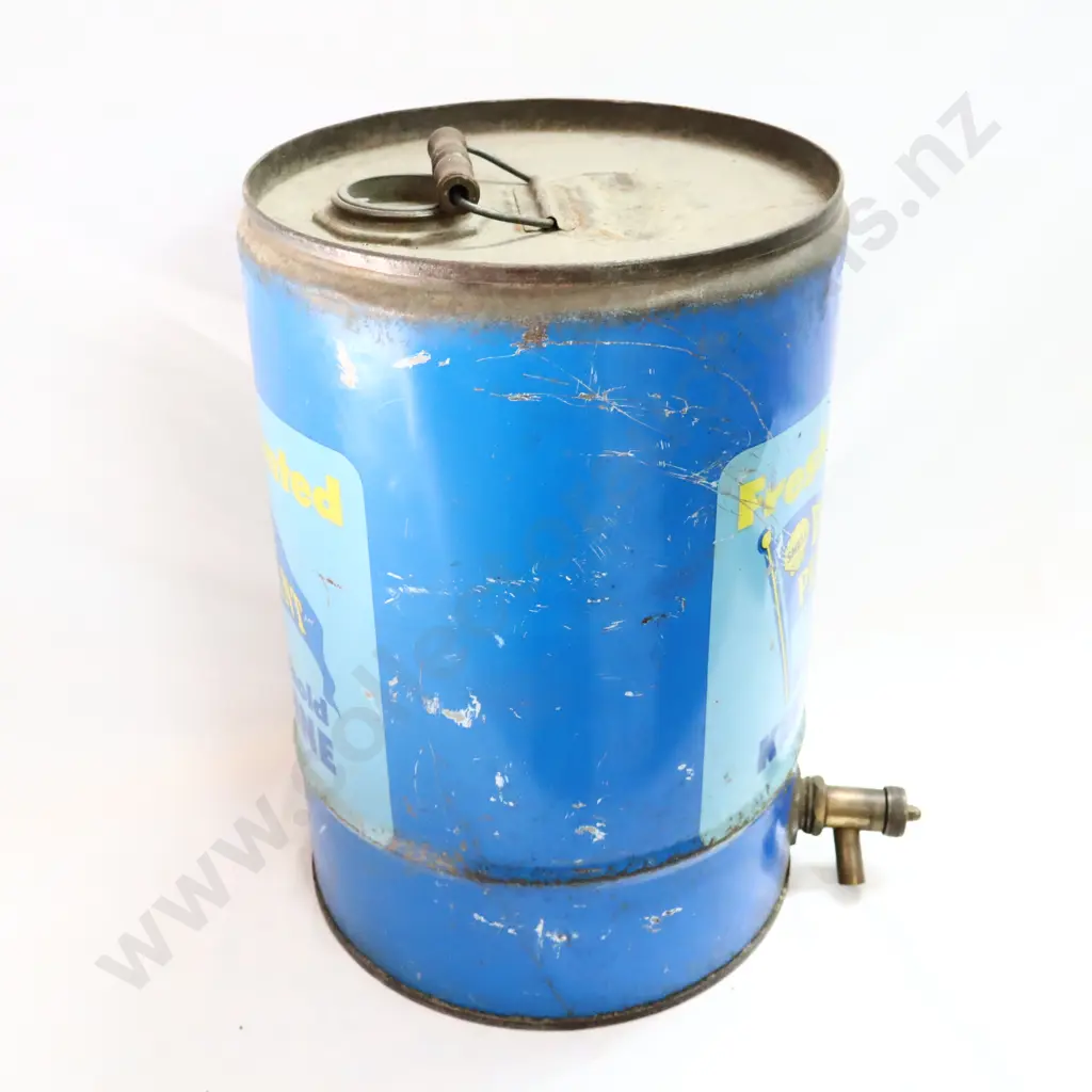 Shell Blue Pennant Kerosene Tin Image 1++