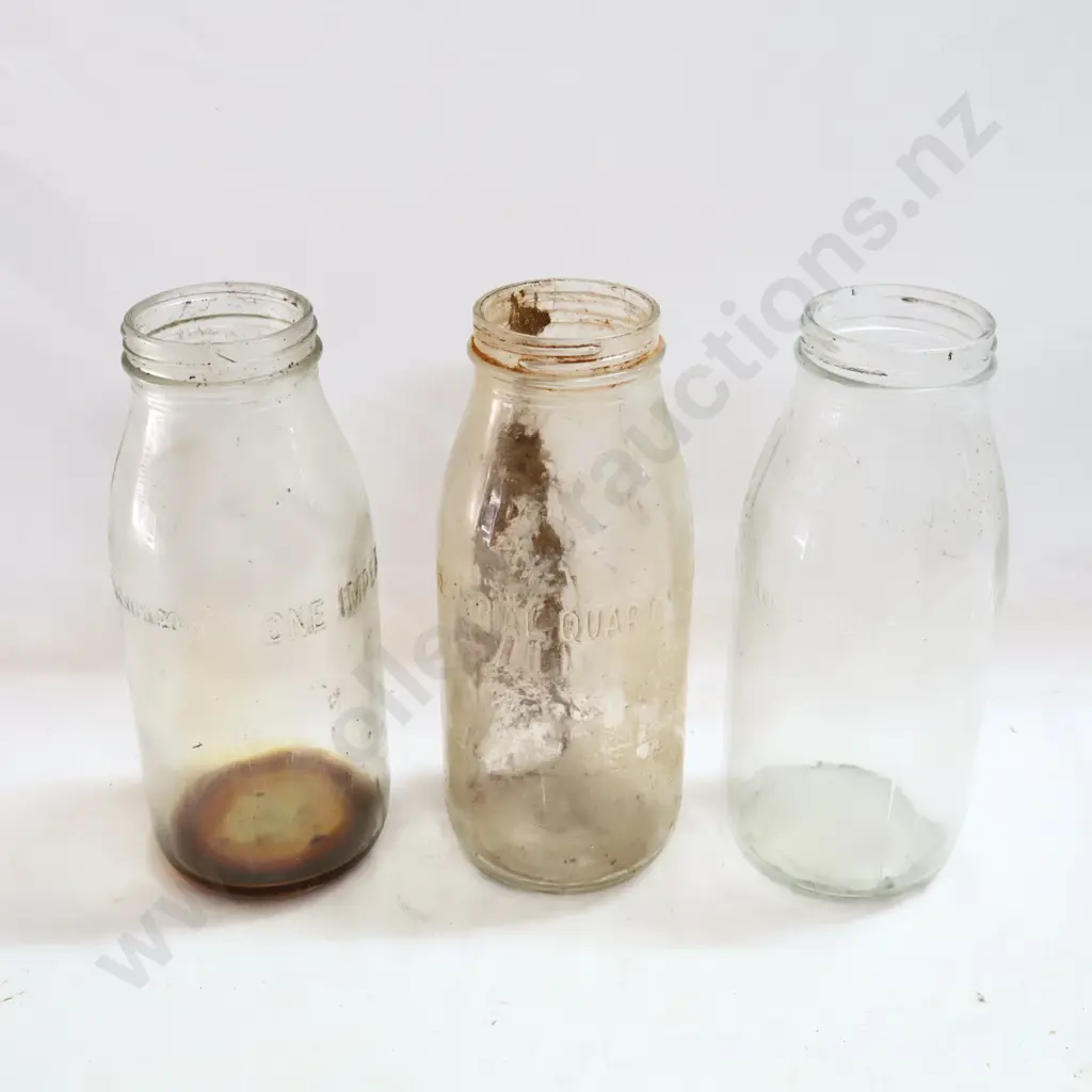 Oil Bottles Quarts x 3 Image 1++