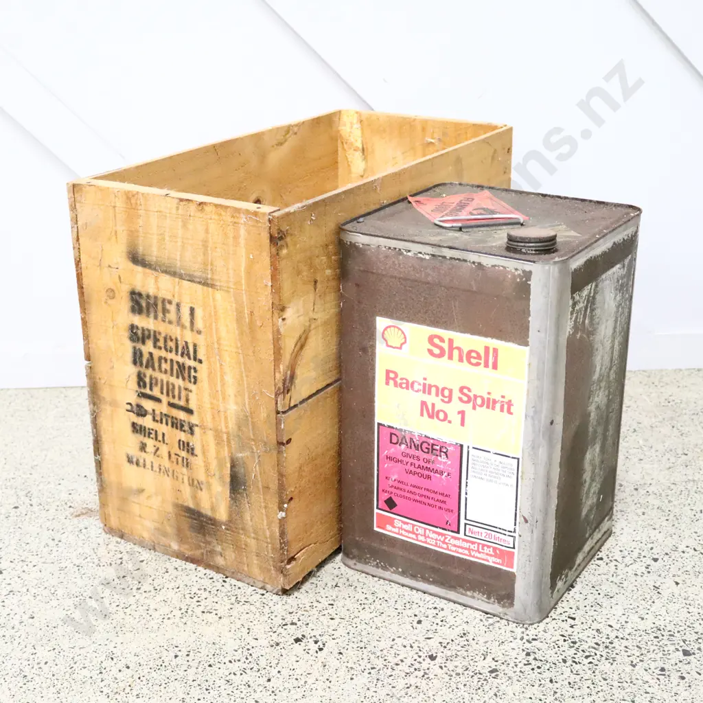 Shell Racing Spirit Petrol Box And Oil Tin Image 1++