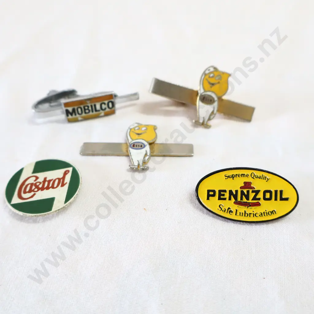 Esso Tie Clips x 2, Mobilco Tie Clip, Castrol And Pennzoil Buttons Image 1++
