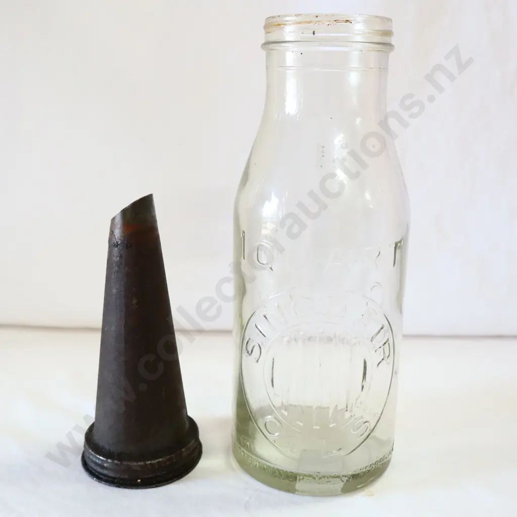 RARE Sinclair Quart Oil Bottle Image 1++