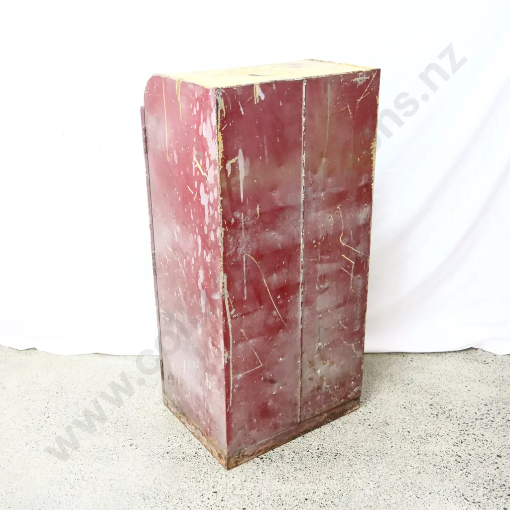 ORIGINAL Mobil Oil Bottle Cabinet Image 1++