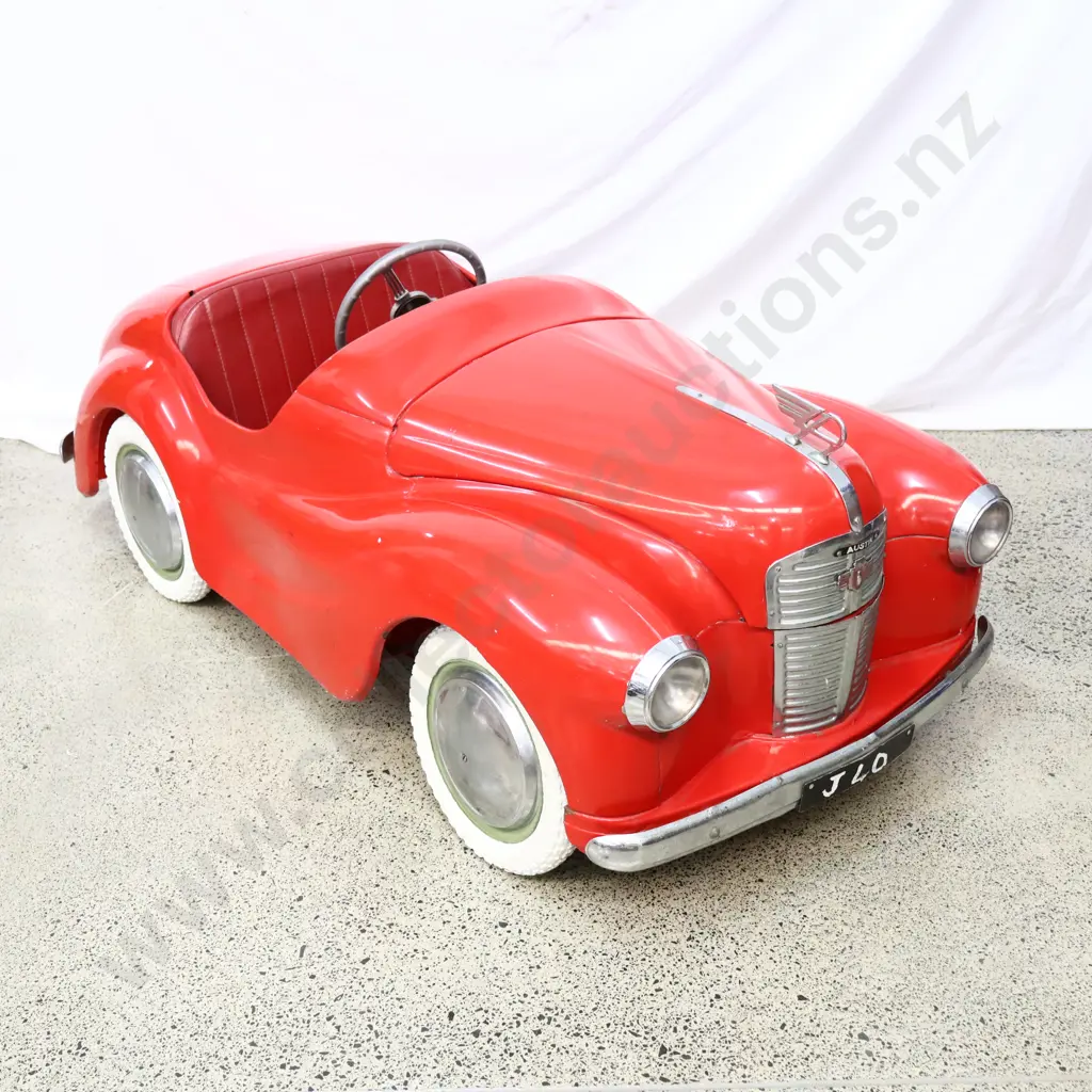 LOW NUMBER EARLY Austin J40 Pedal Car Image 1++