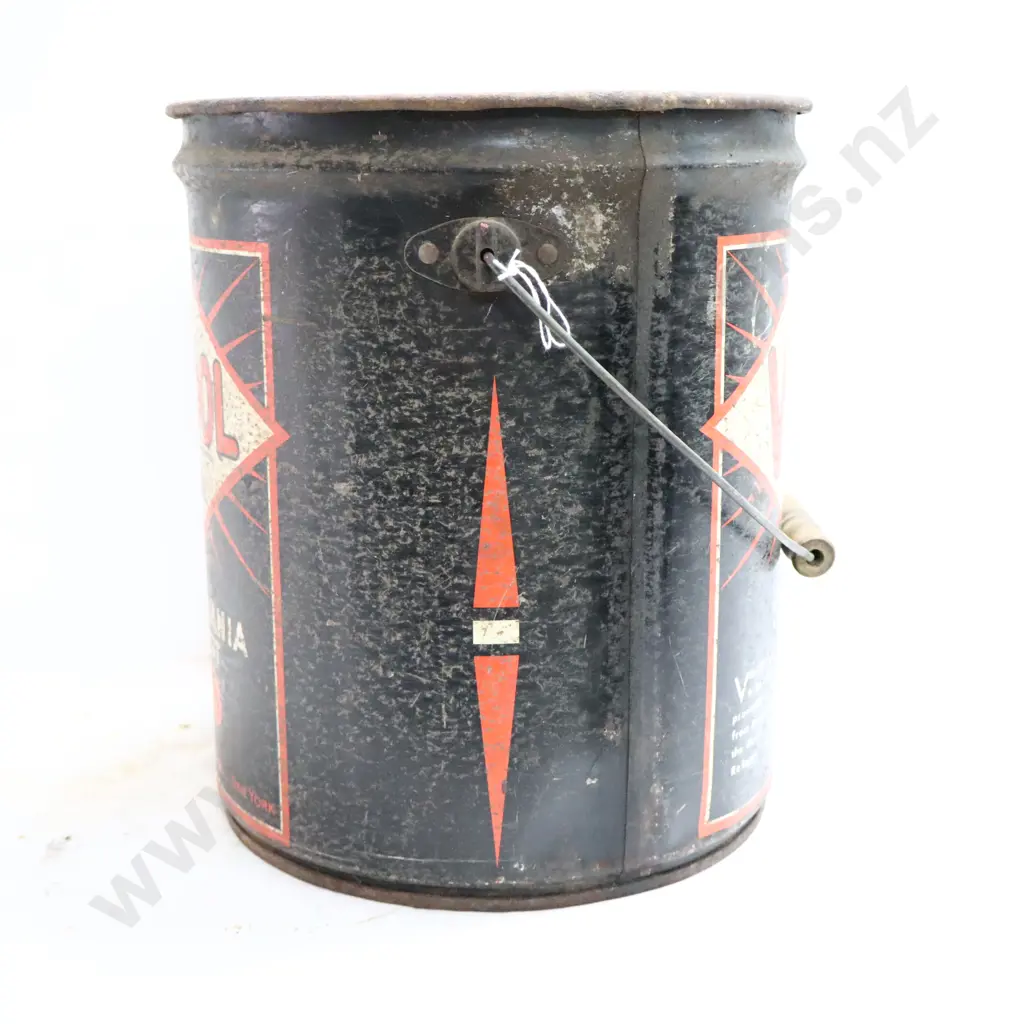 Veedol Oil Drum Image 1++