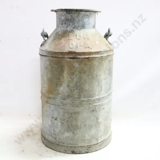 Embossed Europa Oil Can