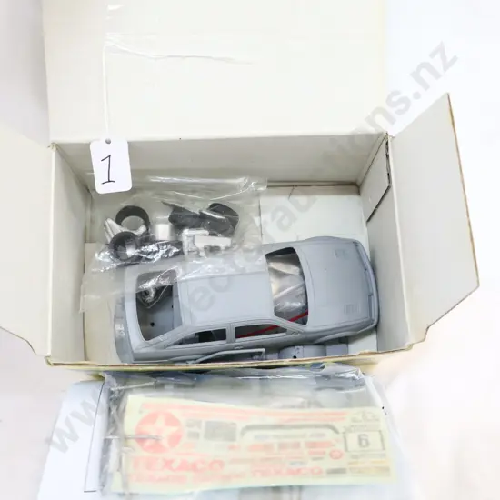 1/43 Unmade Kit Ford Sierra Cosworth Texaco