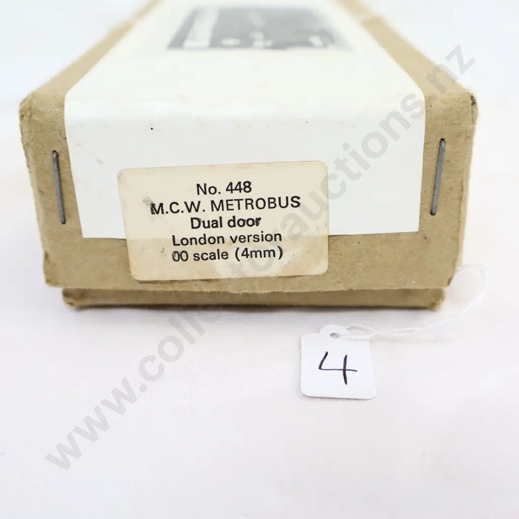 1/43 Unmade Kit MCW Metro Bus Image 1++