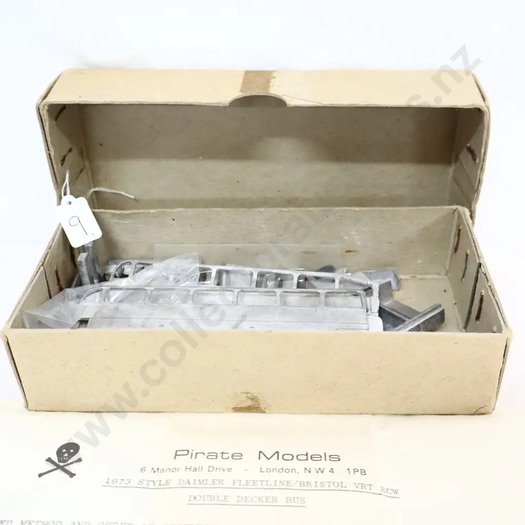 1/43 Unmade Kit 1973 Daimler Fleetline Image 1++