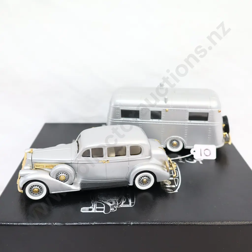 1/43 Brooklin Models 25th Years Of Brooklins Pierce Arrow And Travellodge Caravan Image 1++
