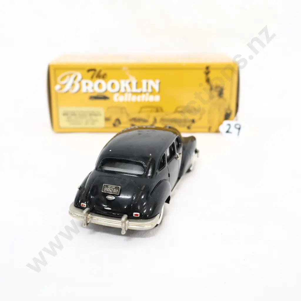 1/43 Brooklin Models 1949 Checker Limousine Image 1++
