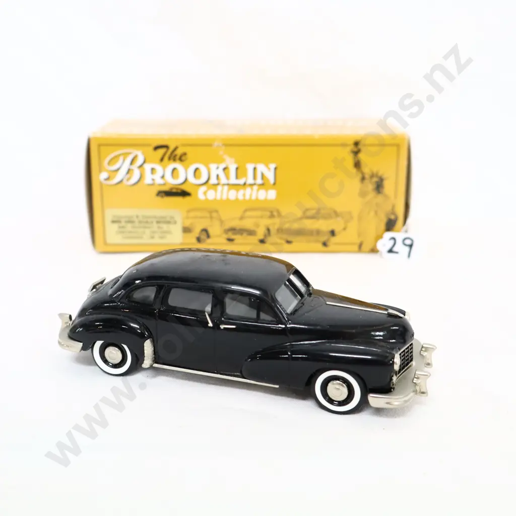 1/43 Brooklin Models 1949 Checker Limousine Image 1++