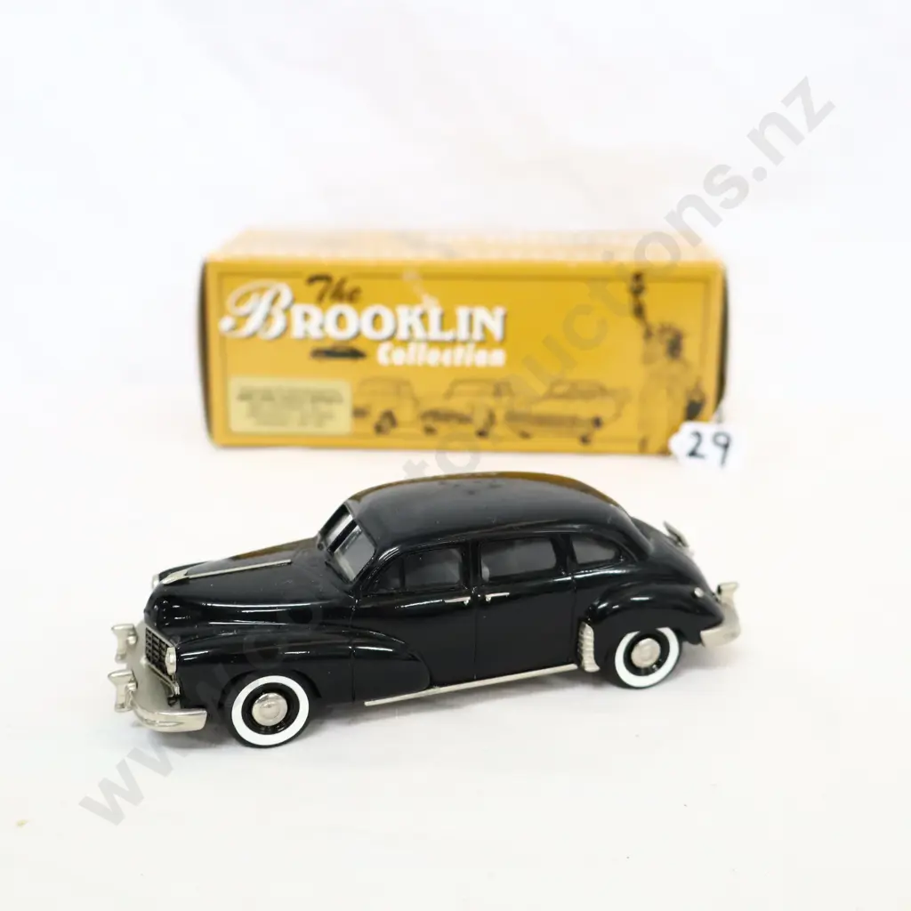 1/43 Brooklin Models 1949 Checker Limousine Image 1++