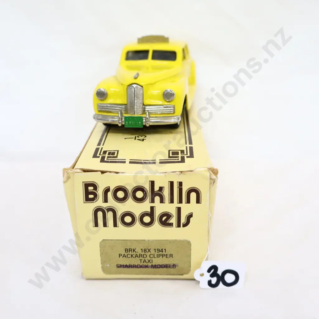 1/43 Brooklin Models 1941 Packard Clipper Taxi Image 1++