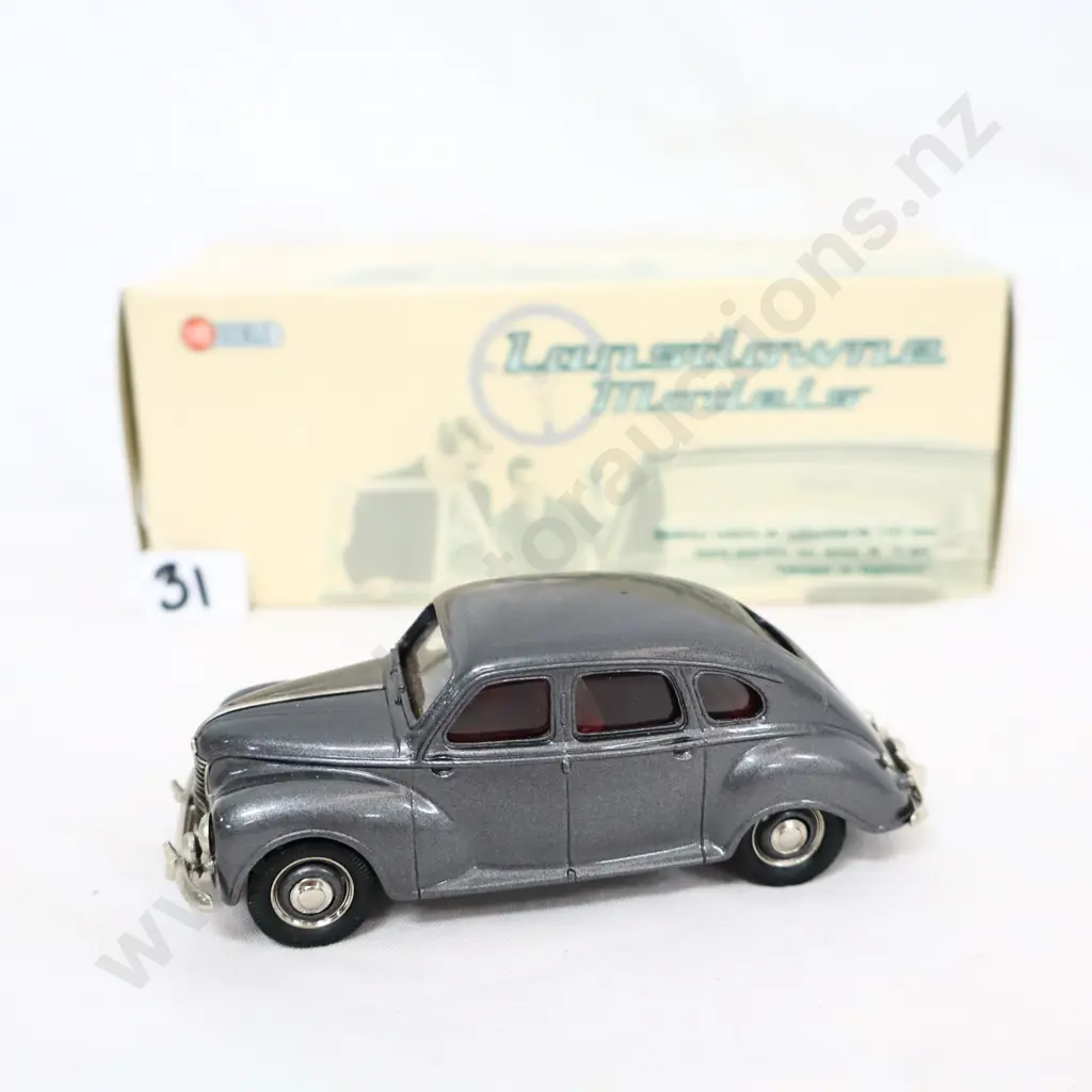 1/43 Landsdown Models 1953 Jowett Javalin Image 1++