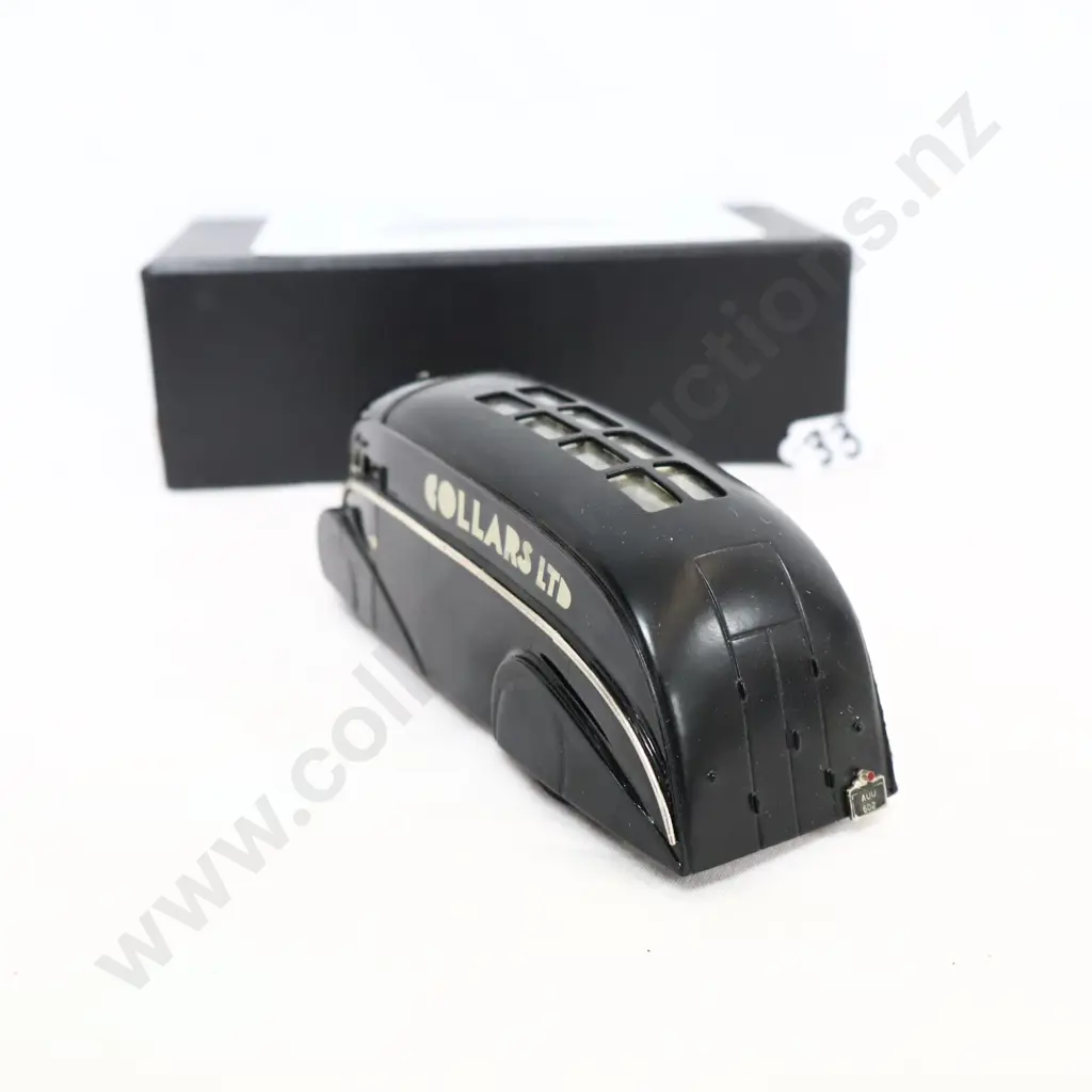 1/43 Brooklin Models 1933 Holland Coach Craft Van Image 1++