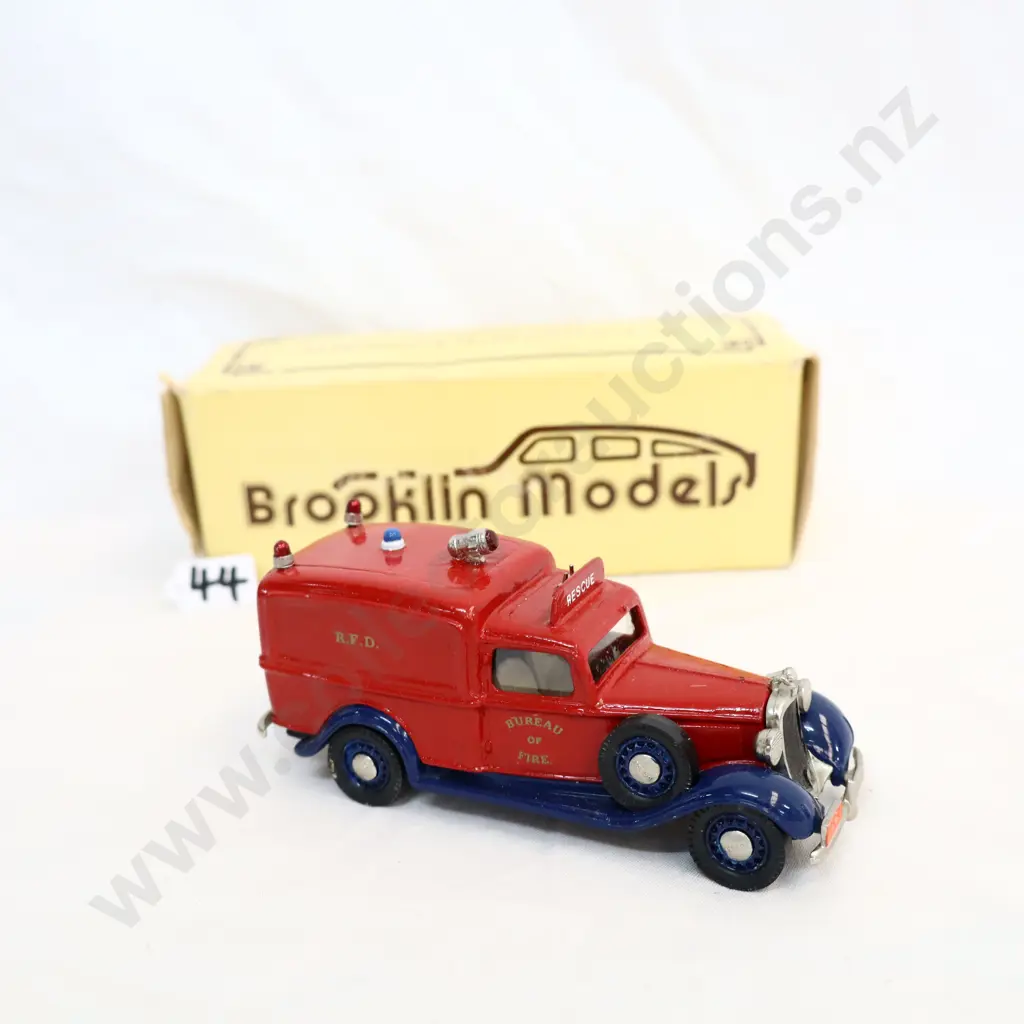 1/43 Brooklin Models 1936 Dodge Van Image 1++