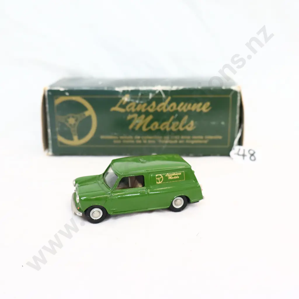 1/43 Landsdown Models 1962 Morris Mini Van Mk 1 Image 1++