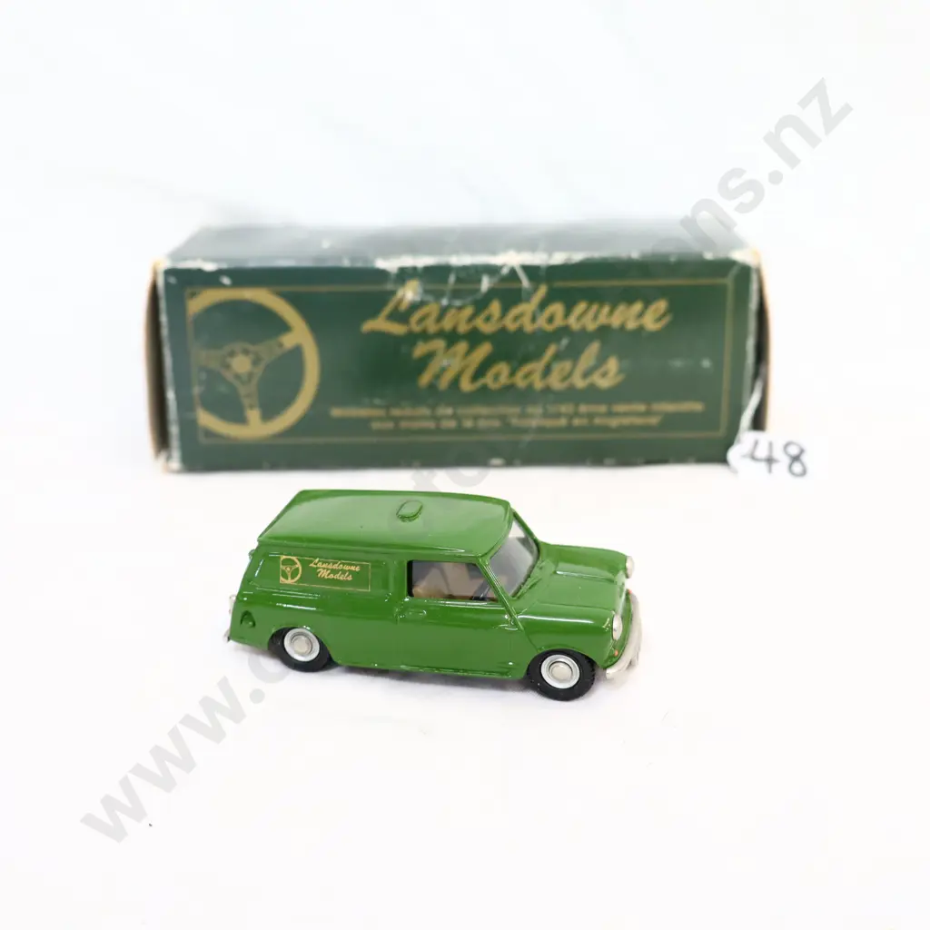 1/43 Landsdown Models 1962 Morris Mini Van Mk 1 Image 1++