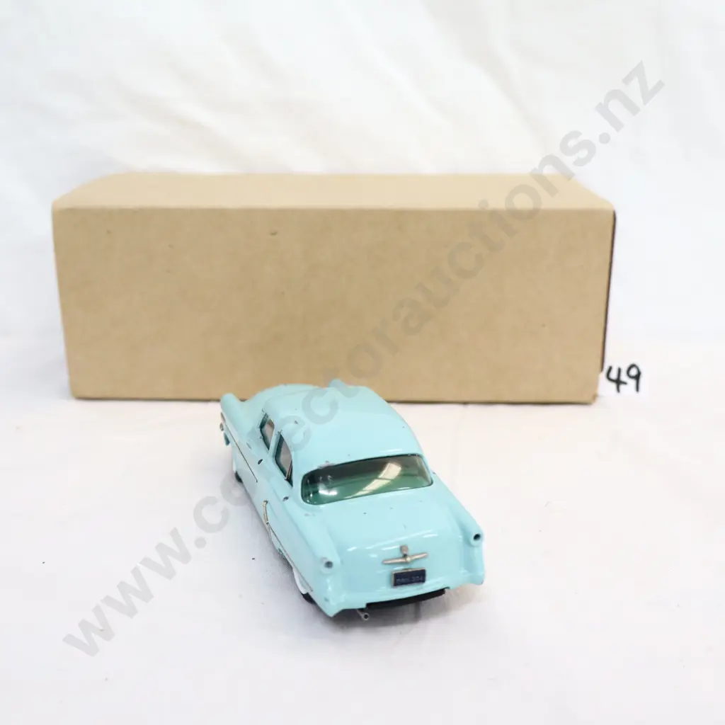 1/43 Brooklin Models 1953 Ford Customline Image 1++