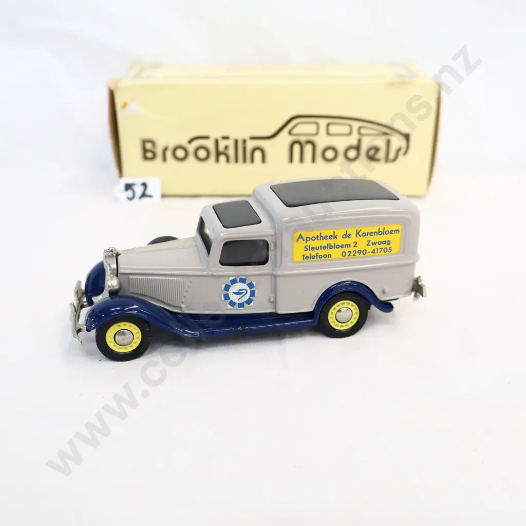 1/43 Brooklin Models 1938 Dodge Van Image 1++
