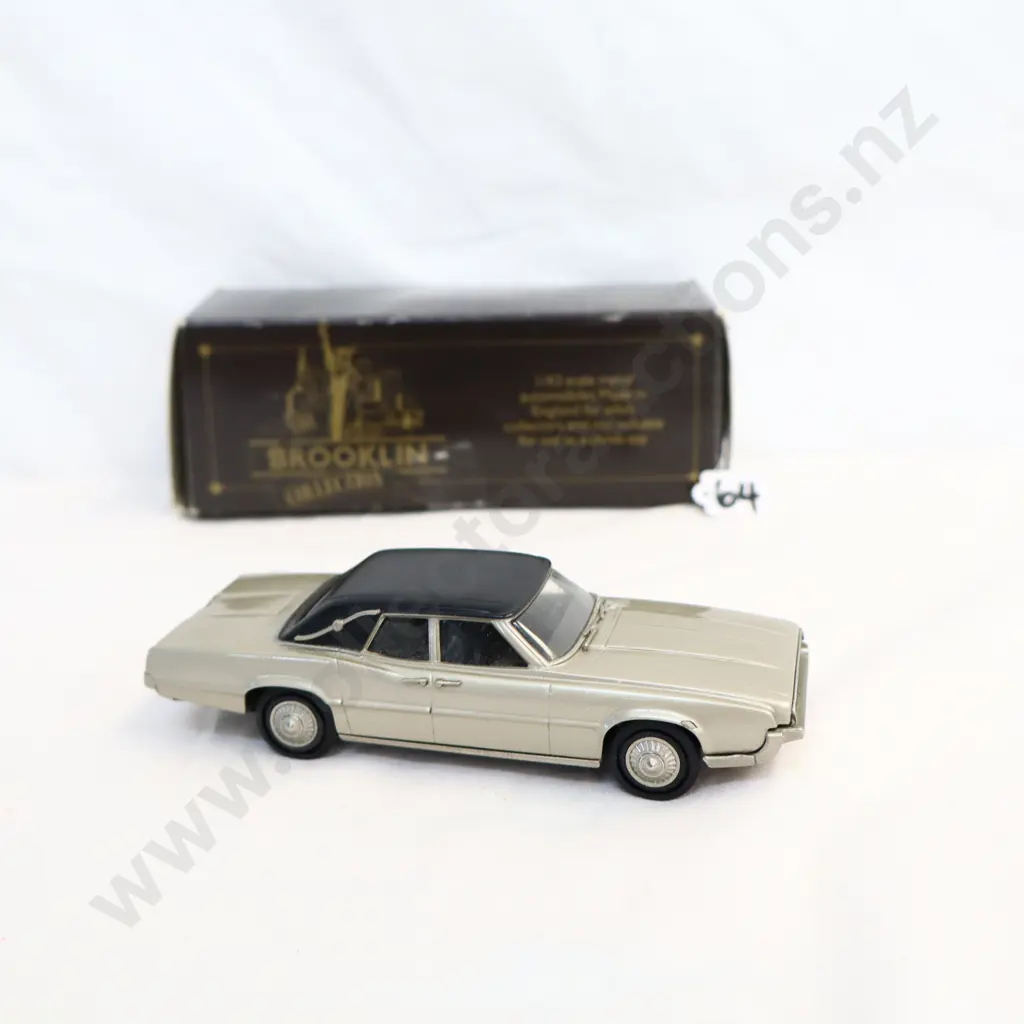1/43 Brooklin Models 1967 Ford Thunderbird 4 Door Image 1++