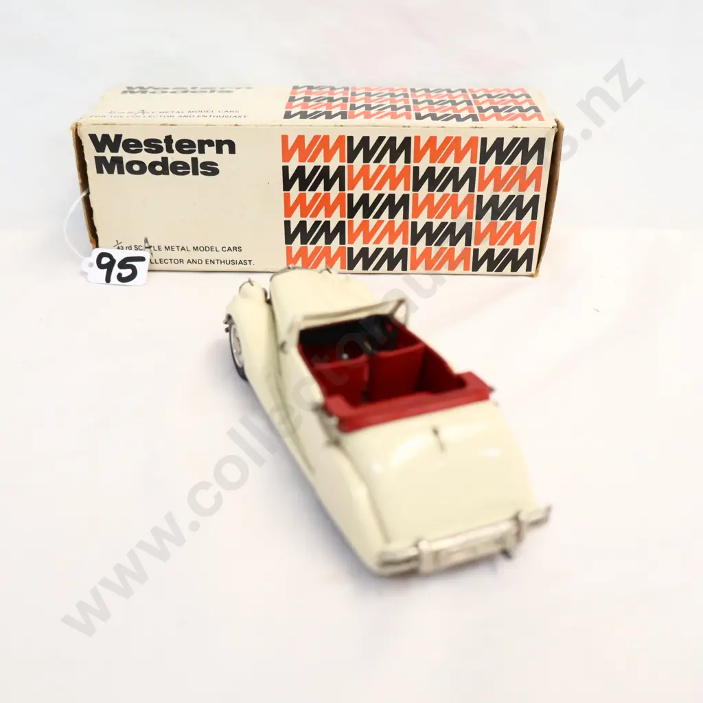 1/43 Western Models 1949 Jaguar MKV Image 1++