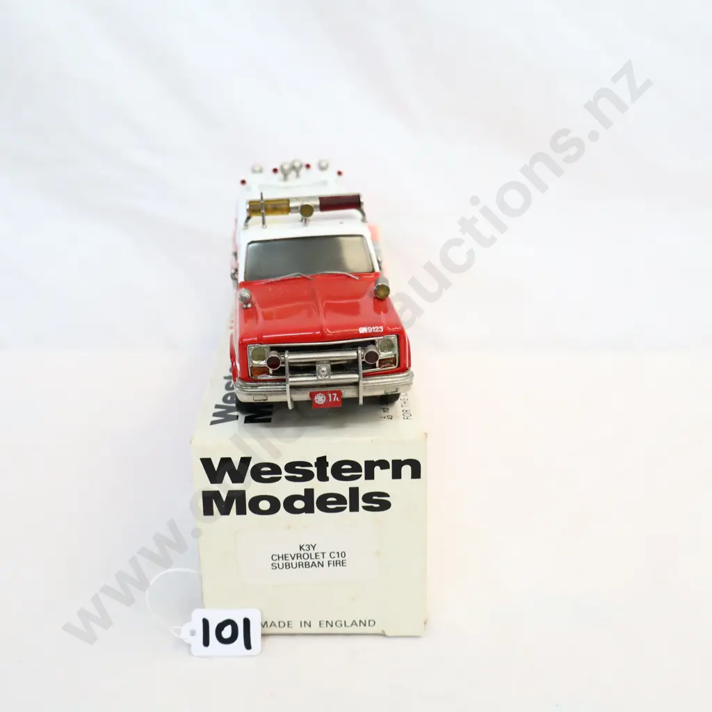 1/43 Western Models Chevrolet C10 Suburban Fire Truck Image 1++