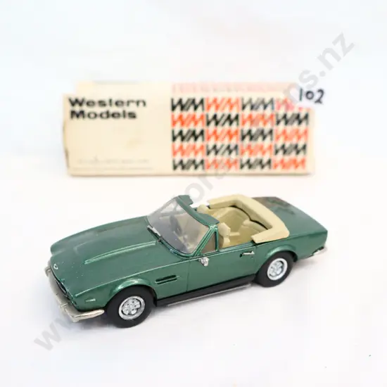 1/43 Western Models Austin Martin V8