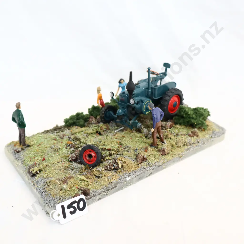 1/43 Tractor Diarama Image 1++