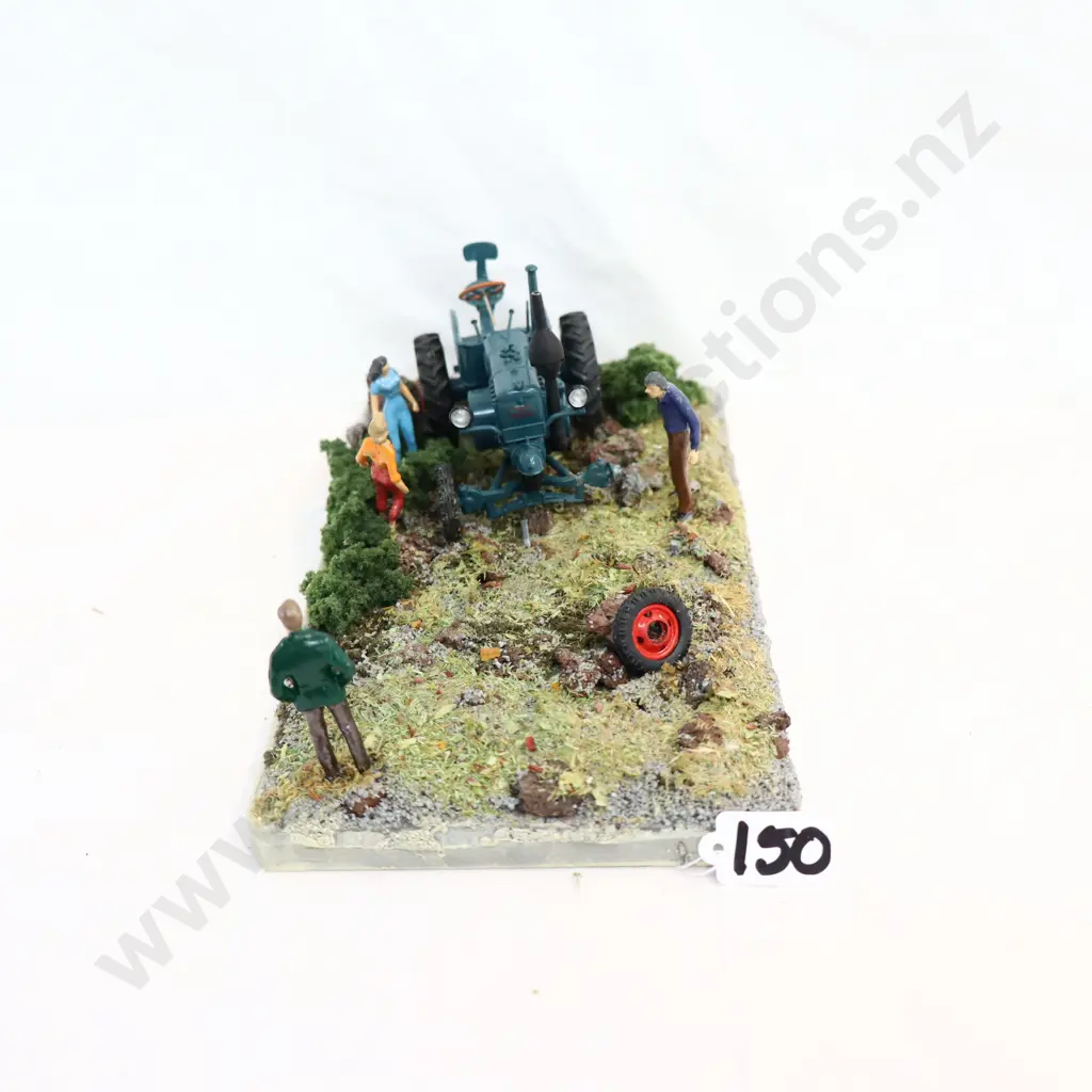 1/43 Tractor Diarama Image 1++