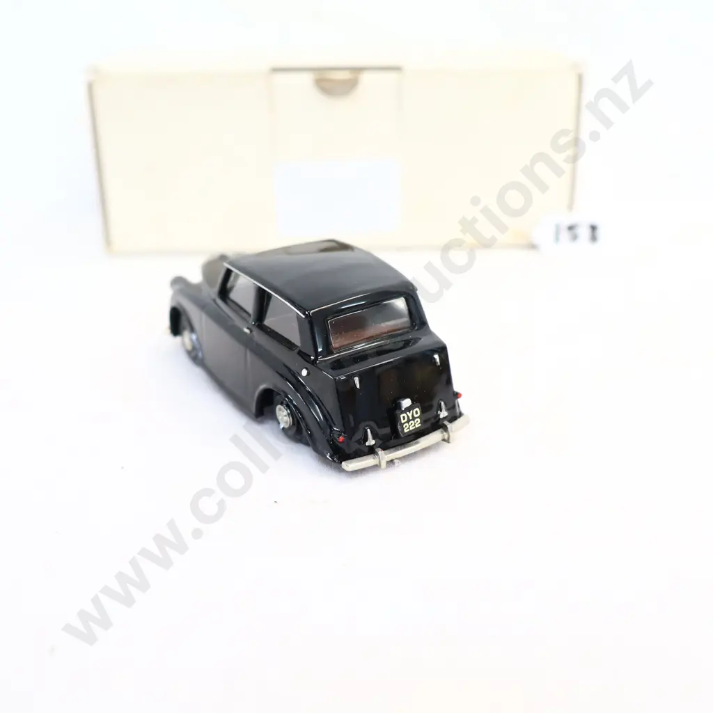 1/43 1952 Triumph Mayflower Image 1++