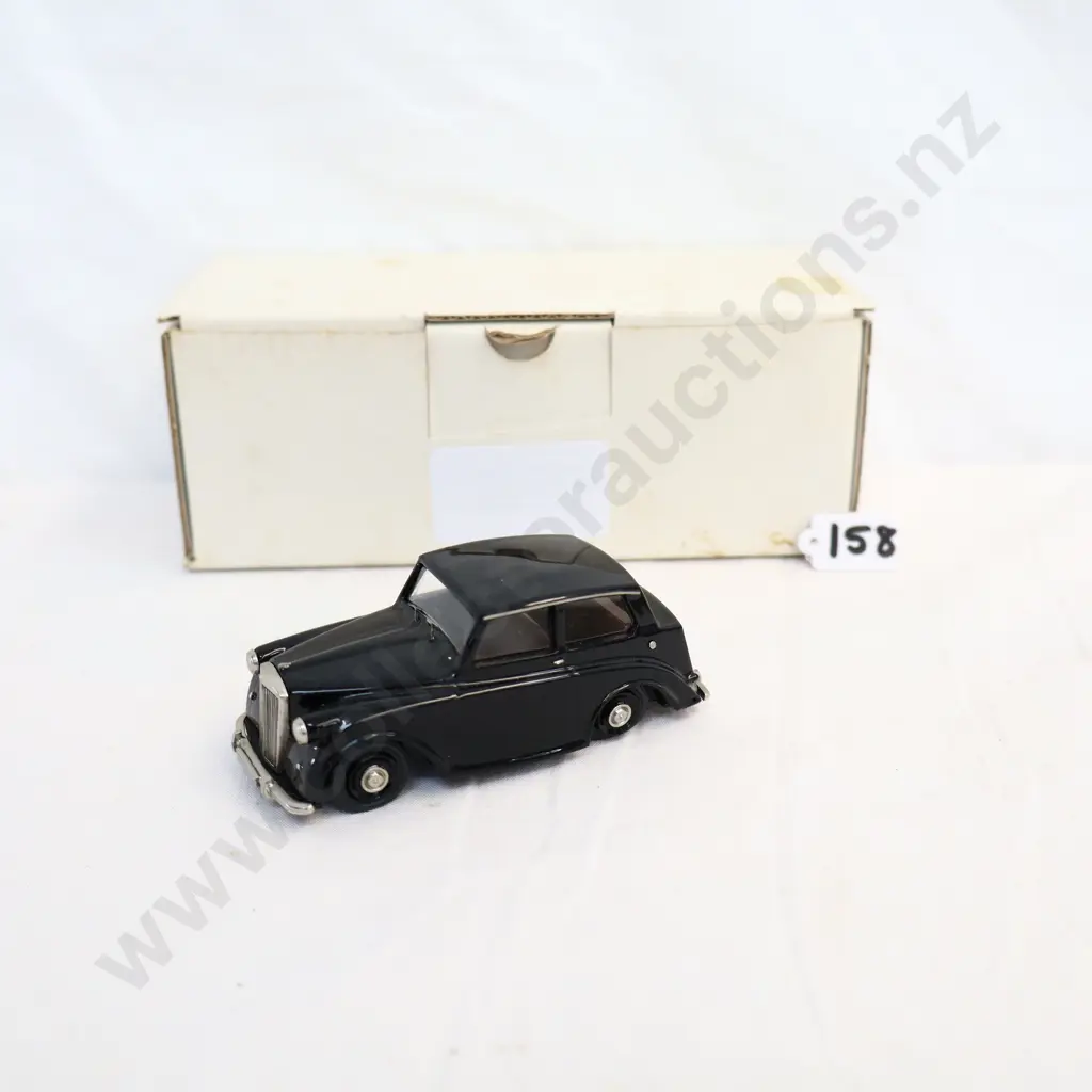 1/43 1952 Triumph Mayflower Image 1++