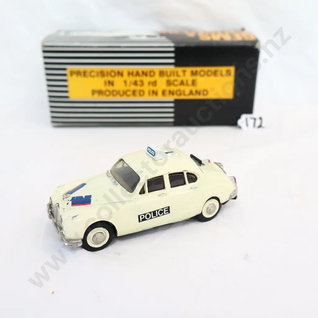 1/43 Gems And Cobwebs Models Jaguar Mk 2 Image 1++