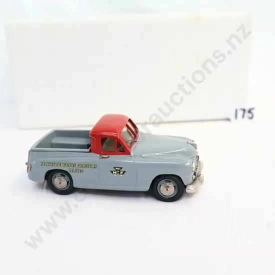 1/43 Kenna Models Vanguard Pick Up