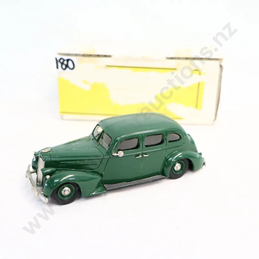 1/43 Skyline Models 1937 Packard Eight Image 1++