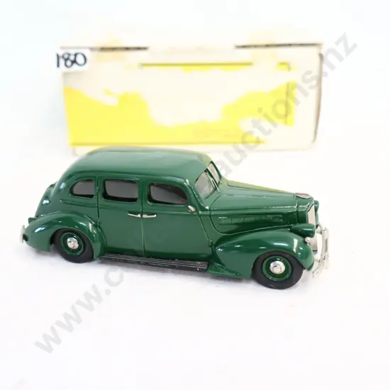 1/43 Skyline Models 1937 Packard Eight