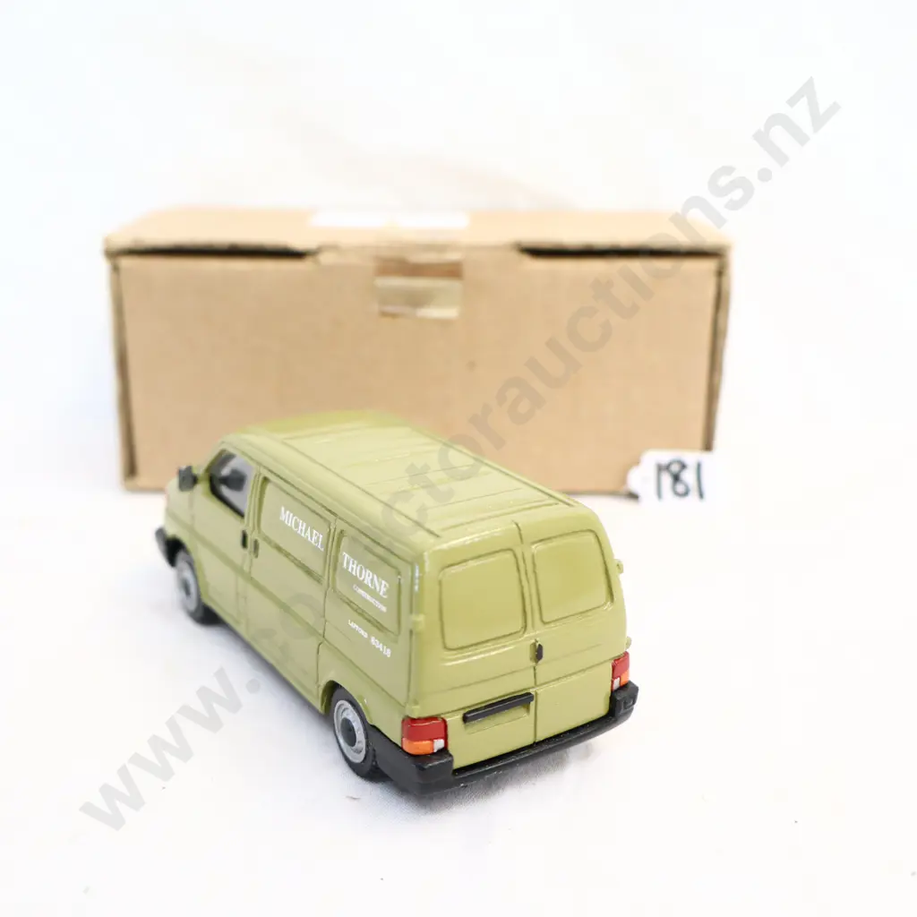 1/43 VW Van Image 1++