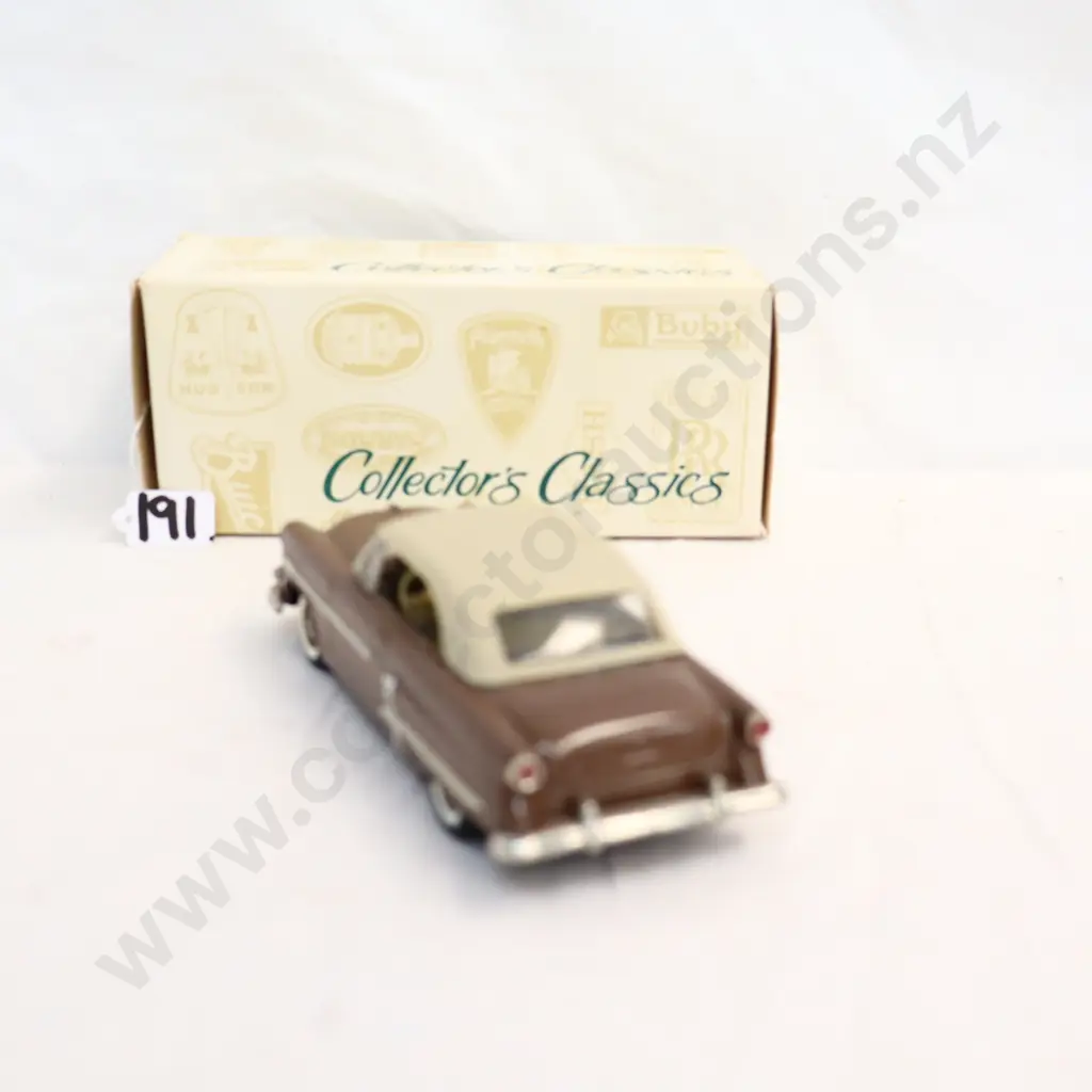 1/43 Collector's Classics 1953 Ford Sunliner Image 1++