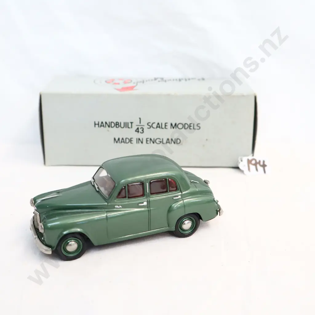 1/43 Pathfinder Models 1952 Humber Hawk Mk 4 Image 1++